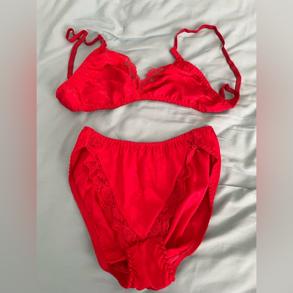 Victoria’s Secret Gold Crown Bra and Panty